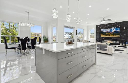Willoughby House | Spacious 4BR Langley Home