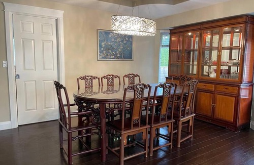 Langley House | Spacious 5-bedroom home with parking