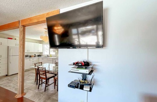 Downtown Gatineau House | Spacious 5BR home. Close to everything!
