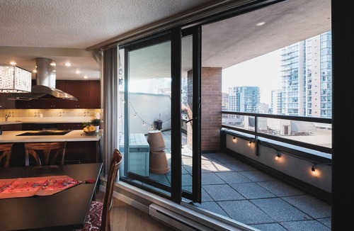 Downtown Vancouver Condo | Spacious and comfortable newly updated penthouse condo in downtown Vancouver