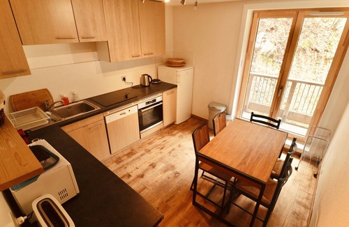 Courchevel Apartment | Spacious apartment for 10 with wifi and parking in Courchevel