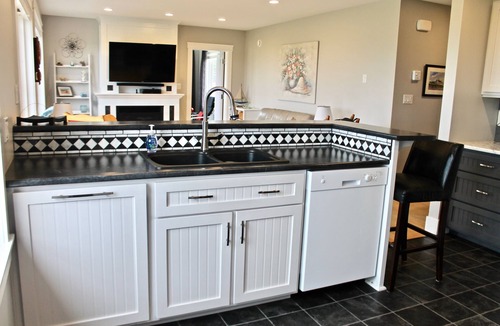 Brackley Beach House | Spacious Beach House/A/C, Bordering Brackley Beach