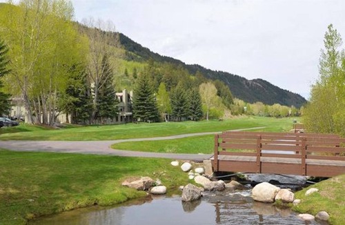 Eagle-Vail Condo | Spacious, Bright Penthouse Condo Mins to Vail & BC-great for families & couples