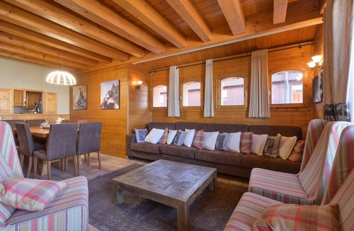 Belle Plagne Apartment | Spacious Chalet-Style Triplex Apartment for 10 in Belle Plagne, Ski-In/Ski-Out