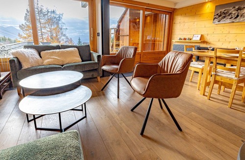 Arc-1600 Ski Chalet | Spacious chalet for 14 with sauna and fireplace in Arcs 1600