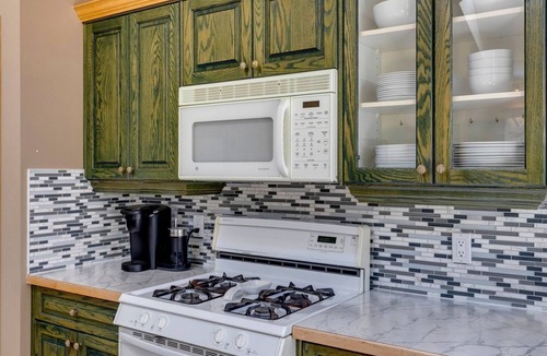 Southeast Calgary House | Spacious,Clean Estate 5 BD Home THE POINT IN DOUGLASDALE