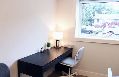 North Vancouver House | Spacious Comfortable Suite