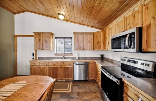 Fish Haven House | Spacious Country Bear Cabin at Bear Lake