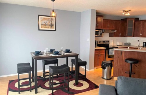 Camrose House | Spacious Duplex