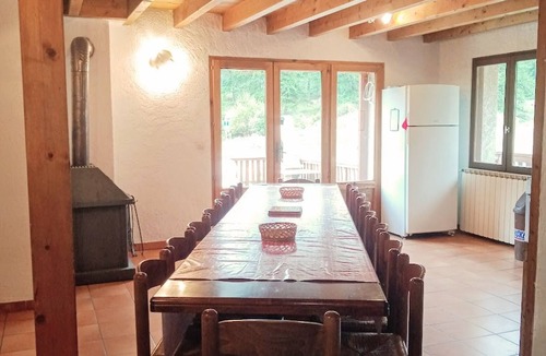 Monetier-les-Bains Ski Chalet | Spacious 6-room chalet with fireplace, BBQ, near slopes, private parking