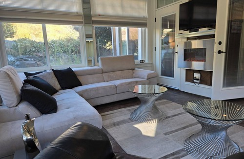 Okanagan-Similkameen House | Spacious Luxury in The Meadows – Perfect for Families & Groups!