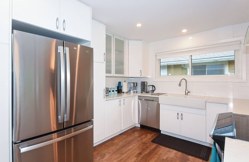 Ottawa Division Apartment | Spacious Main Lev Apt | Algonquin | 4 Beds, 2 Bath | Sleeps 8