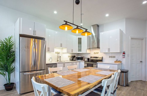 Cote-Saint-Paul Apartment | Spacious Modern 2 BDR Appartment MTL
