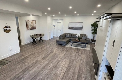 Wiarton Cottage | Spacious modern cottage with incredible views in the Bruce Peninsula
