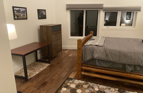 Golden Cabin | Spacious Modern Lodge in Perfect Location