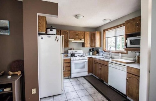 Brule House | Spacious Mountain View Retreat