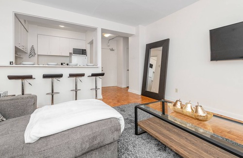 Hull Apartment | Spacious One bedroom Apartment in the heart of downtown Ottawa