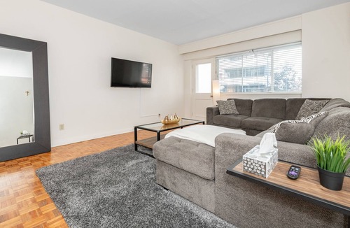 Hull Apartment | Spacious One bedroom Apartment in the heart of downtown Ottawa