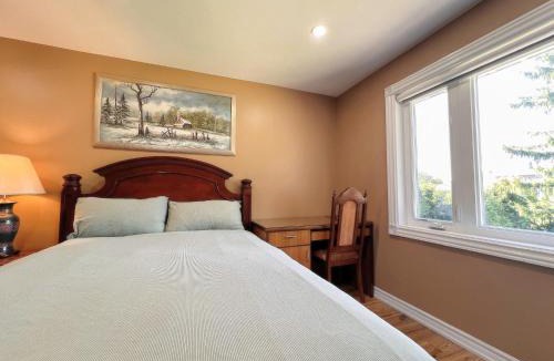 Concord House | Spacious Rooms with Bath Near Wonderland & Vaughan Mills Mall