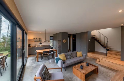 Lac Superieur Village Ski Chalet | Spacious SpaHaus with 3 bedrooms with hot tub Resort access, pool, tennis, lake