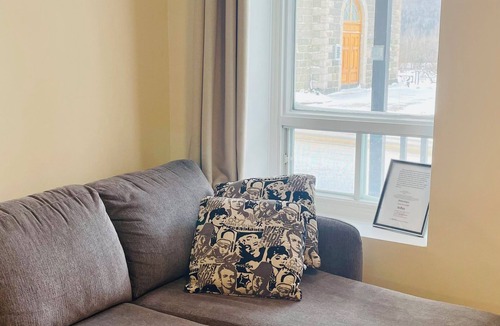 L'Anse-Saint-Jean Apartment | Spacious, warm and natural near the fjord