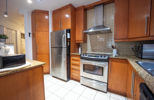 Quartier des Spectacles Condo | *SPECIAL RATES * 2 bedrooms condo with garage and terrasse - * GREAT LOCATION*