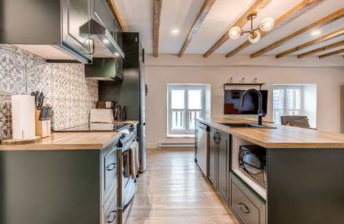 Old Quebec Apartment | Spectacular 3 Bedroom Old Quebec Penthouse