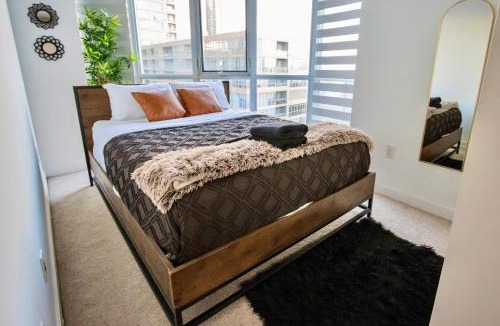 CityPlace Apartment | Spectacular condo downtown with a view