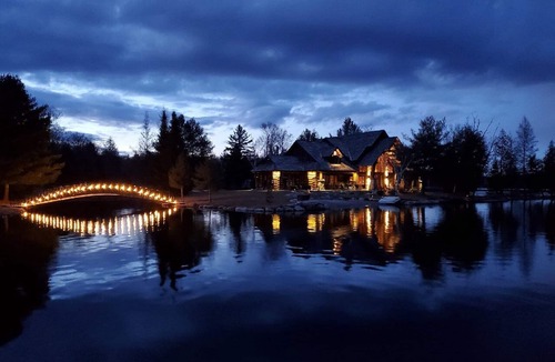 McDougall House | Spectacular Log and Timber Frame Retreat