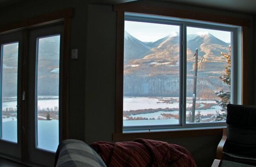 Golden Apartment | Spectacular mountain beauty and comfort at Hawkes Hill in Golden BC