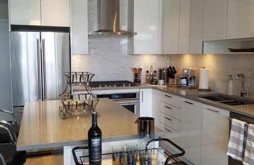 Burnaby Apartment | Spectacular North Shore Mountain, Downtown and Water views