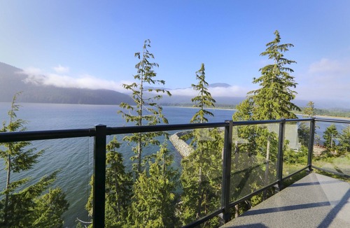 Port Renfrew Cottage | Spectacular Seaside HavennH009730218