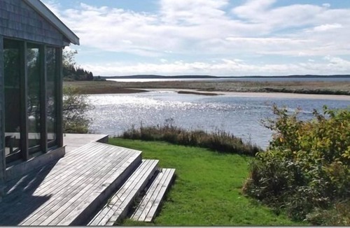 Lower LaHave House | Spectacular views of beach from this waterfront cottage