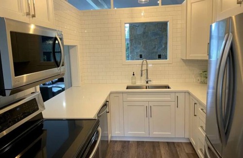Saanich House | Spring Gate Estate by Elk Lake