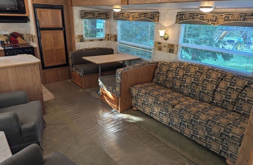 Cloyne House | Springdale Trailer at Bon Echo Family Campground | Rustic Stay w/Beach Accessn