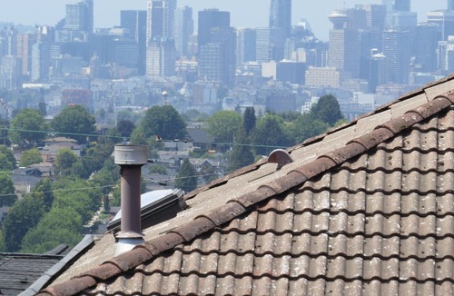 Burnaby House | Springer Vacation Home is located atop peaceful Capitol Hill in North Burnaby.