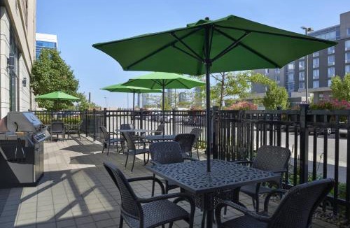 Vaughan Hotel | SpringHill Suites by Marriott Toronto Vaughan