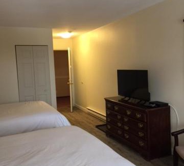 108 Mile Ranch Cabin | Spruce Hill Resort & Spa
