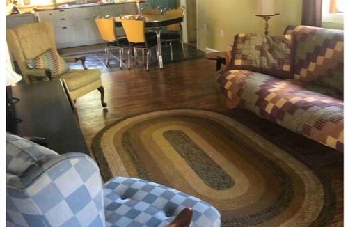 Lion's Head Cottage | Spry Church Cozy Cottage