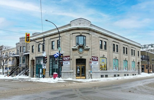 Plateau Mont Royal Apartment | St-Denis 209 · Amazing New Apartment Close to Mount Royal (Le Plateau) by Denstays