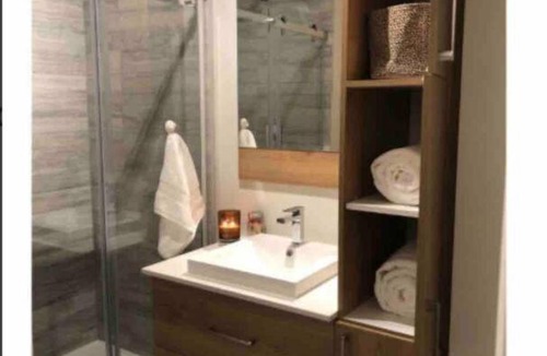 Downtown Montreal Apartment | State-of-the-art 1-bedroom apartment open patio!