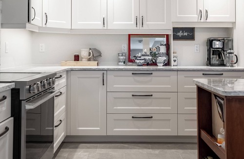 Wellington House | Stately 5-bedroom estate in beautiful Prince Edward with fitness room, AC