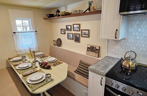 Okanagan-Similkameen House | Stay Downtown in one of Princeton's historical homes, The Burr House