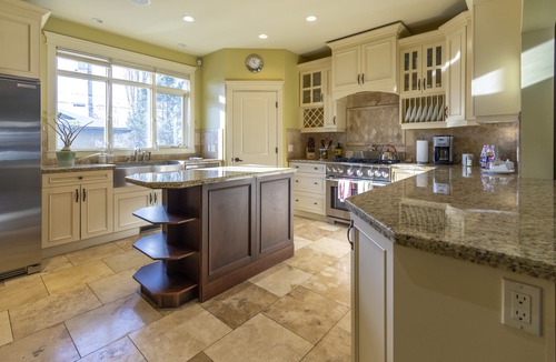 Kensington House | Stay, work and relax… Executive House in NW Calgary