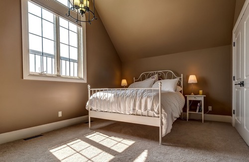 Inglewood House | Staycation House with Swimming Pool. One night possible.