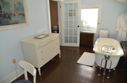Adjala-Tosorontio Bed & Breakfast | Stevenson Farms-Harvest Spa B & B