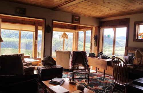 Telegraph Creek Bed & Breakfast | Stikine View Lodge