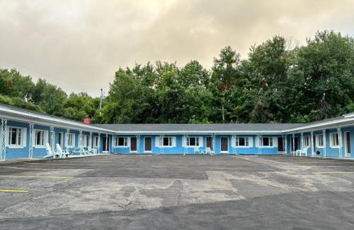 Woodstock Hotel | Stiles Motel Hill View