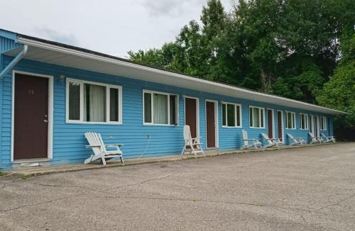 Woodstock Hotel | Stiles Motel Hill View