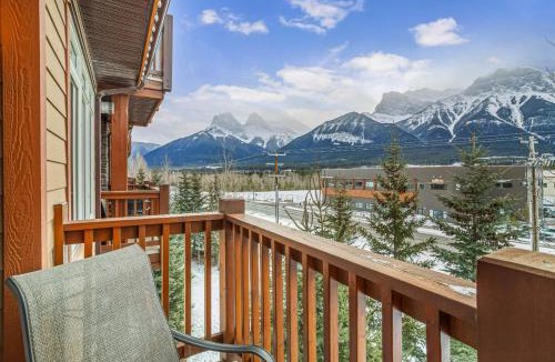 Canmore Apartment | Stoneridge Mountain Resort Condo managed by Little Sister Getaways